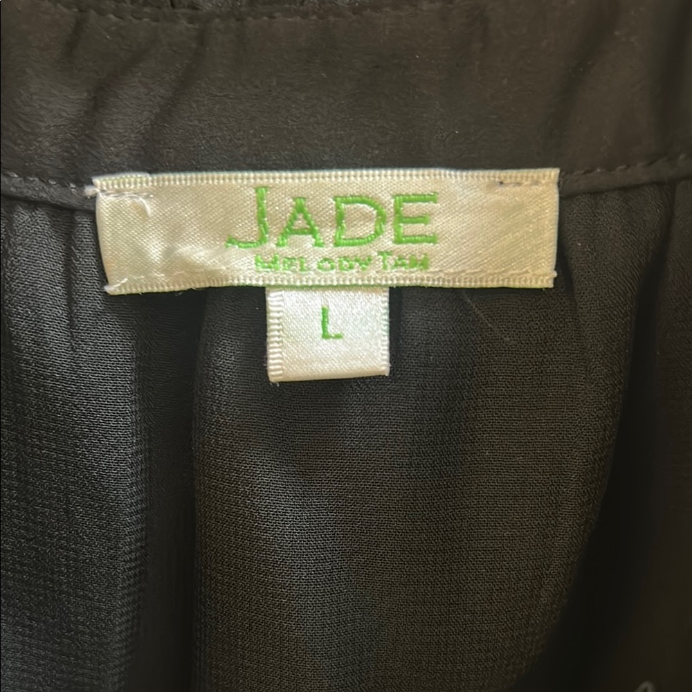 Jade Elegant Black Garment
